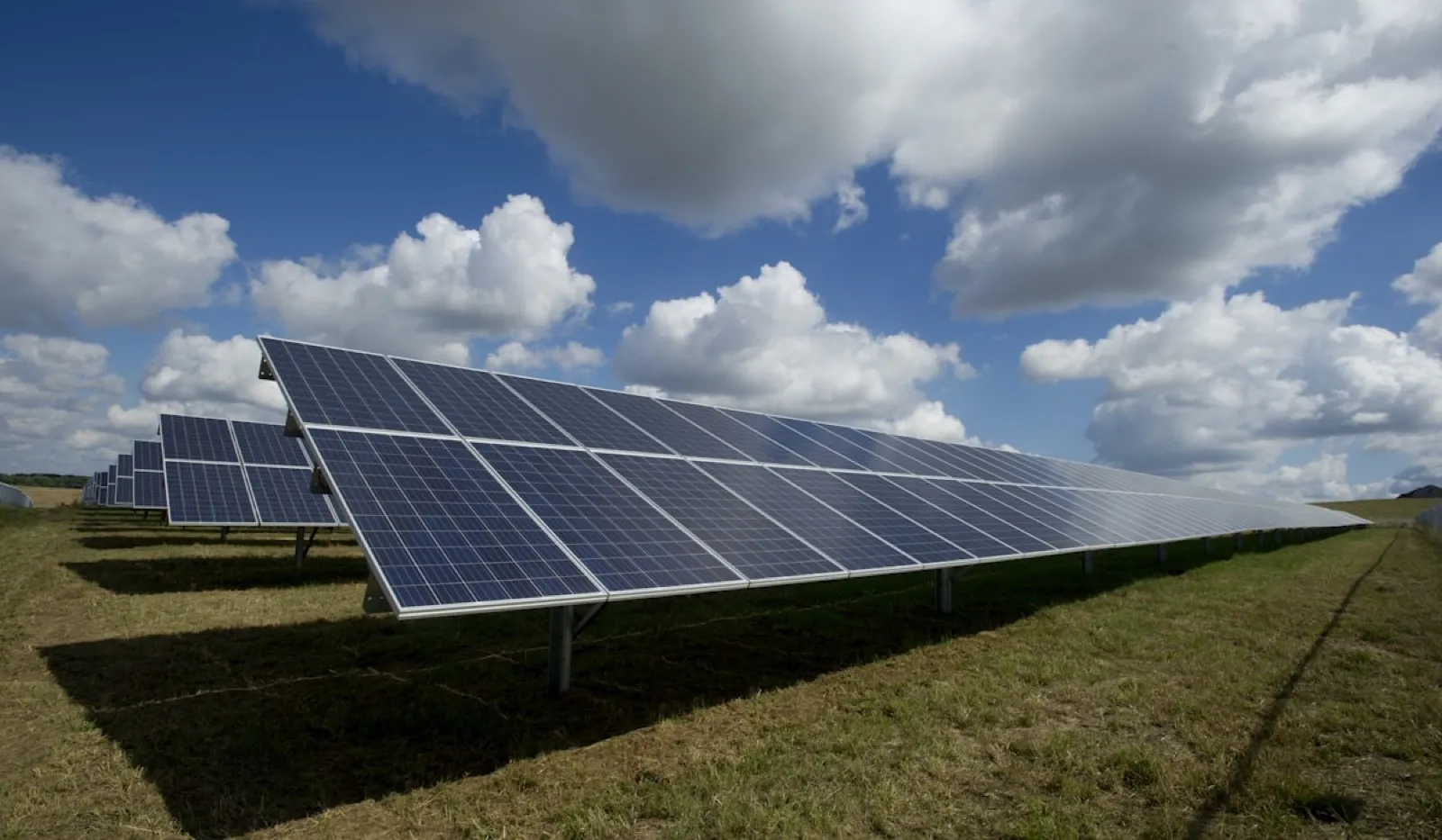 Fabrika çatısı için doğru güneş paneli nasıl seçilir?