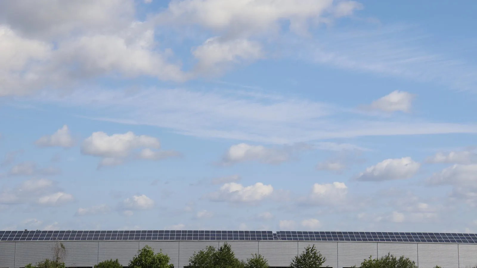 Fabrika çatısı için doğru güneş paneli nasıl seçilir?