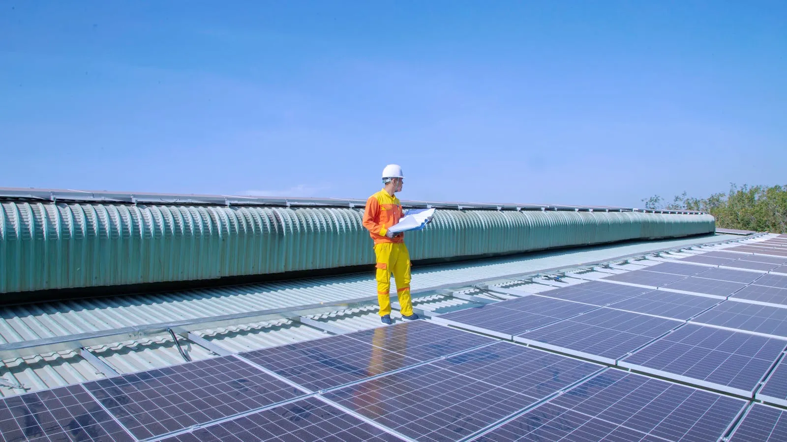 Fabrika çatısı için doğru güneş paneli nasıl seçilir?